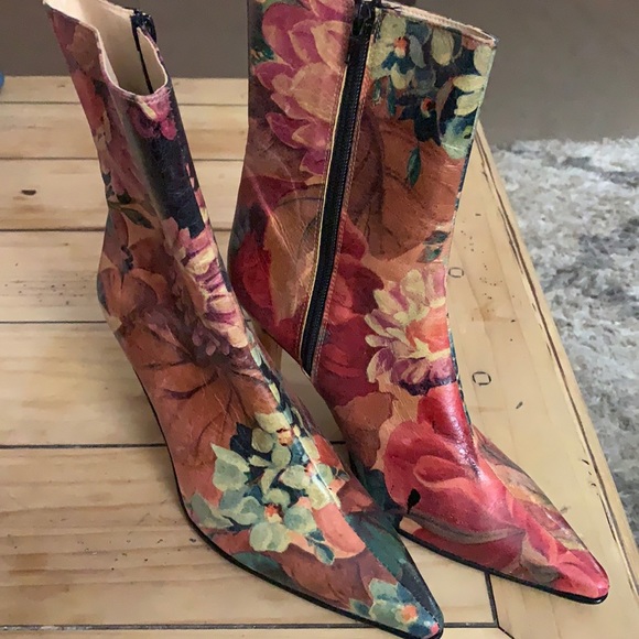 carlo conti Shoes - FLORAL PRINT Carlo Conti heeled boots, 38, 7